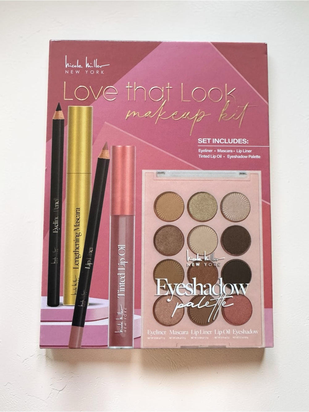 Nicole Miller Love That Look Makeup Kit - NEW